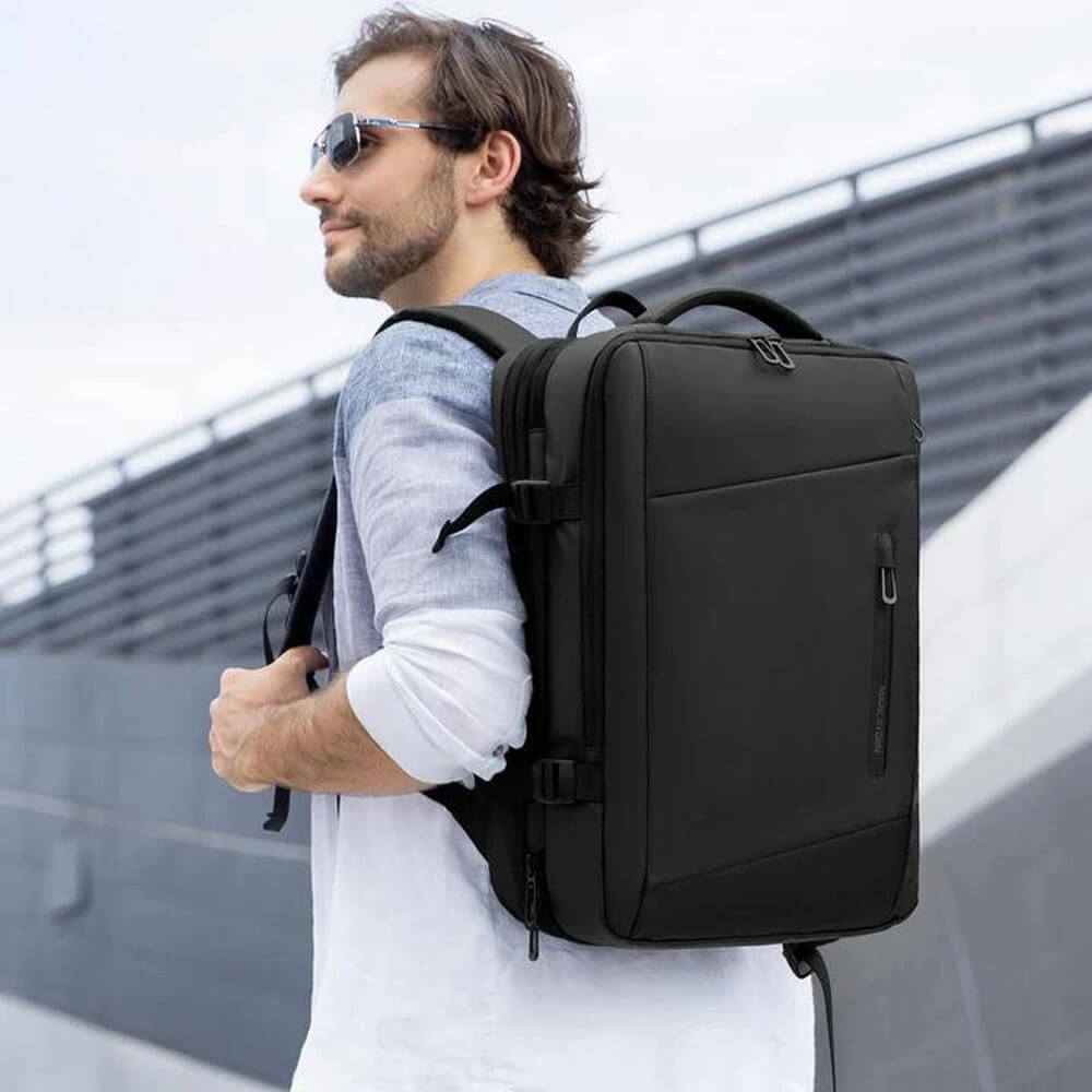 MR_Travel_Backpack_model_I_1000x1000